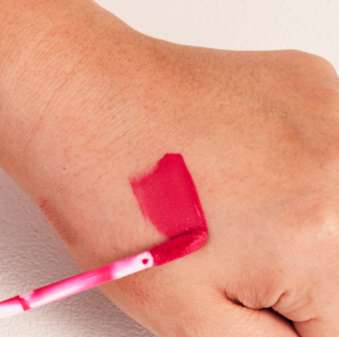 Love Velvet Moisture Lipgloss 2. Crush