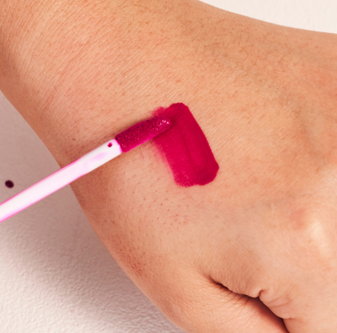 Love Velvet Moisture Lipgloss 3. The day